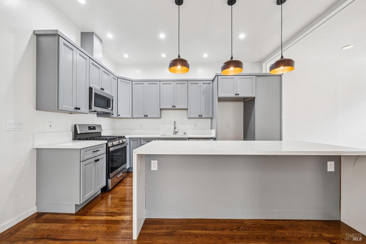 2529 Filbert Street Oakland CA 94607