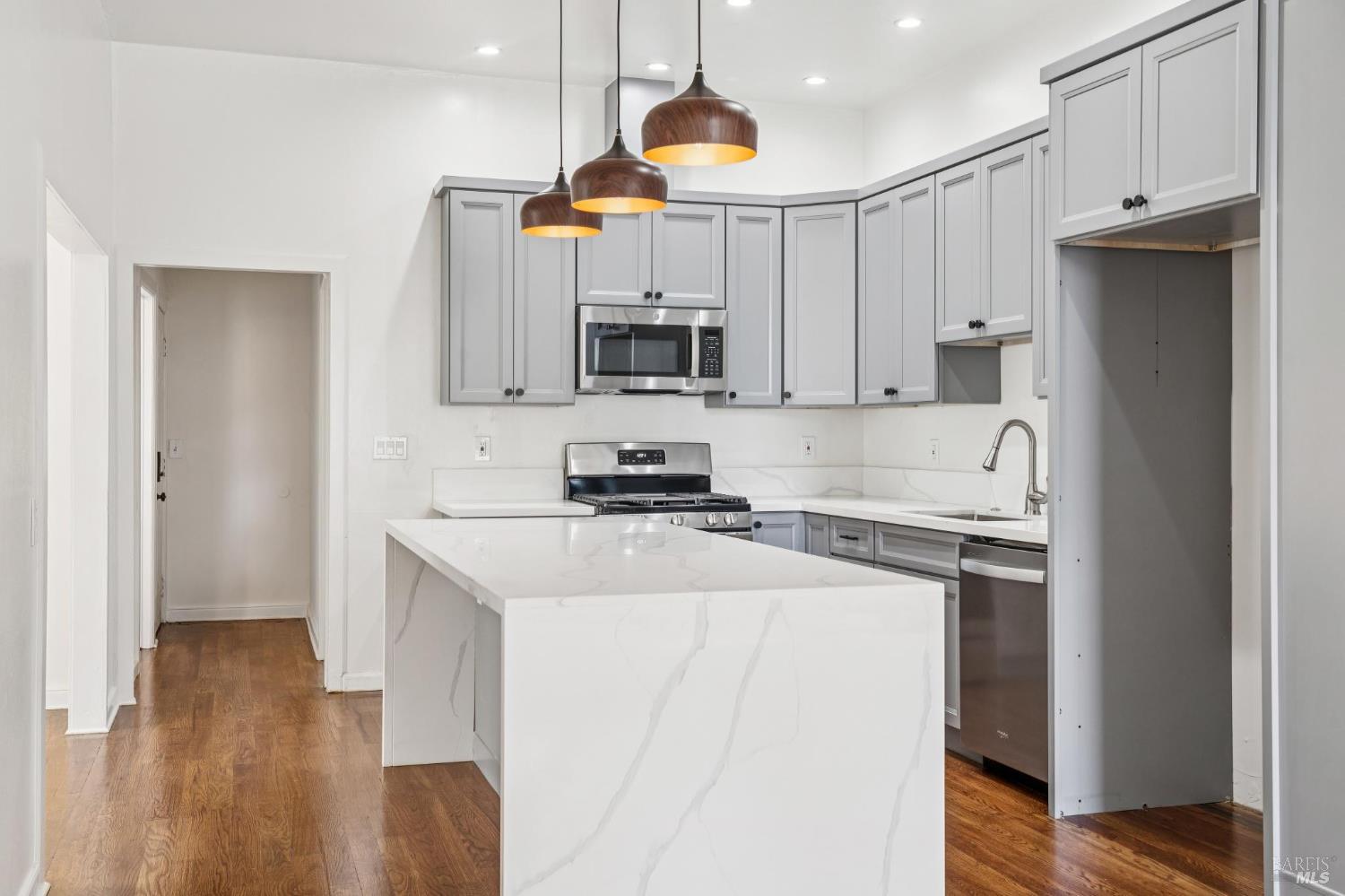 2529 Filbert Street Oakland CA 94607