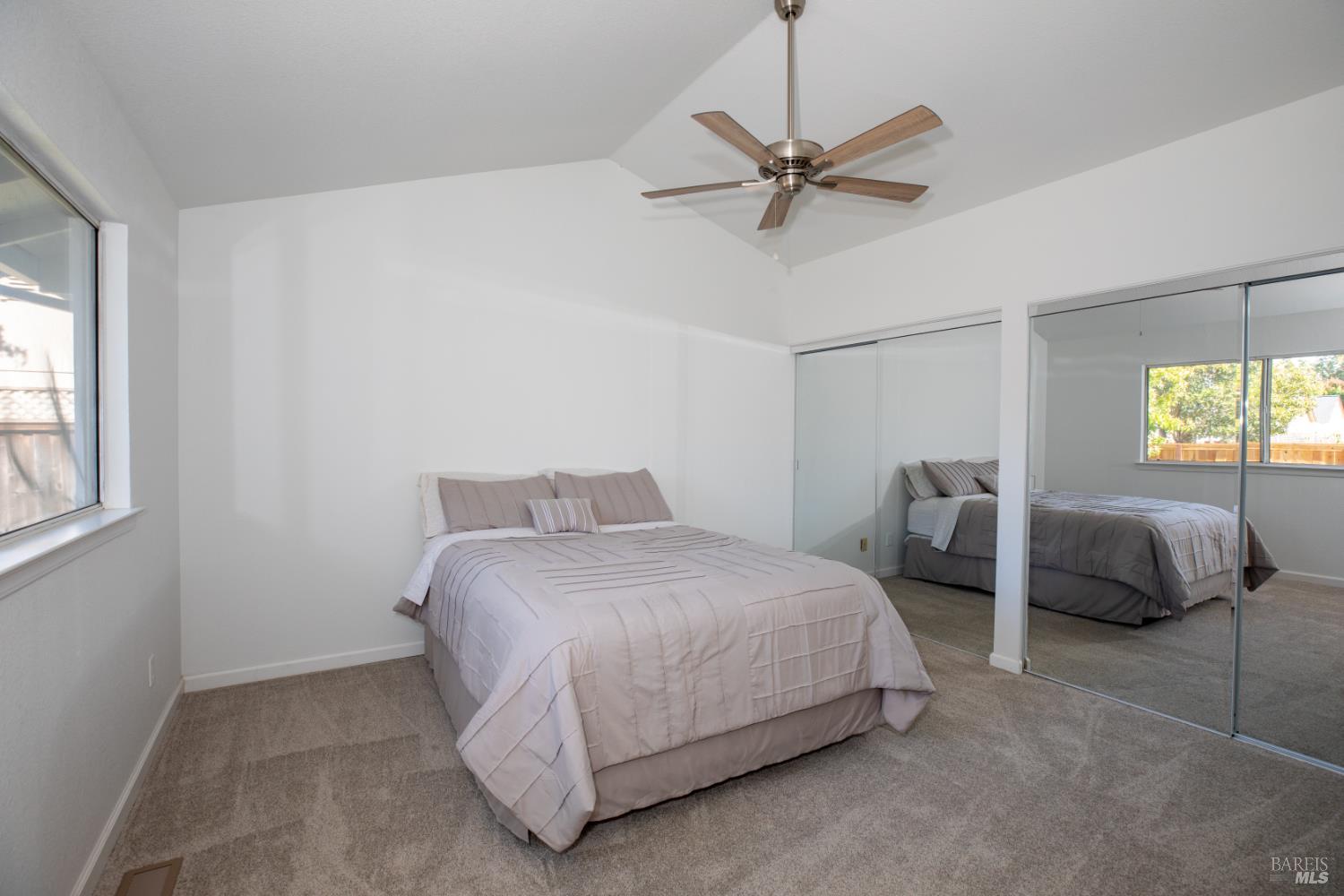 1621 Woodhue Avenue Santa Rosa CA 95403