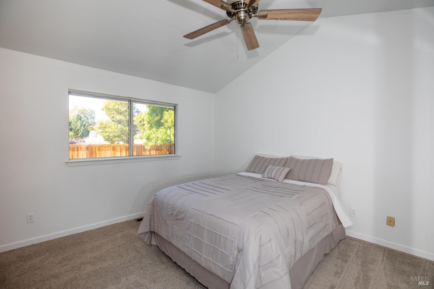 1621 Woodhue Avenue Santa Rosa CA 95403