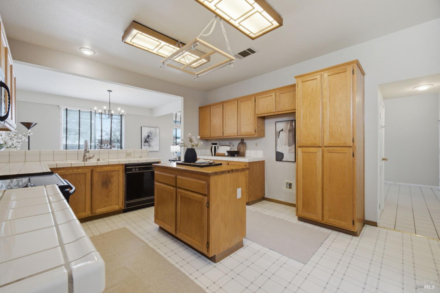 1416 Trainor Court Suisun City CA 94585