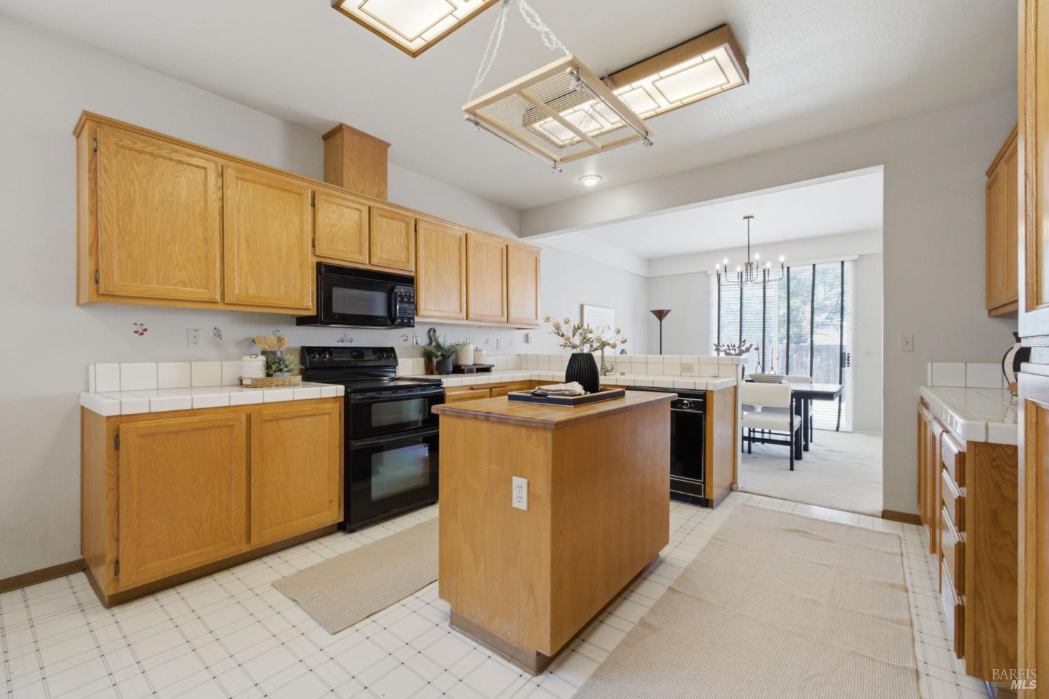1416 Trainor Court Suisun City CA 94585