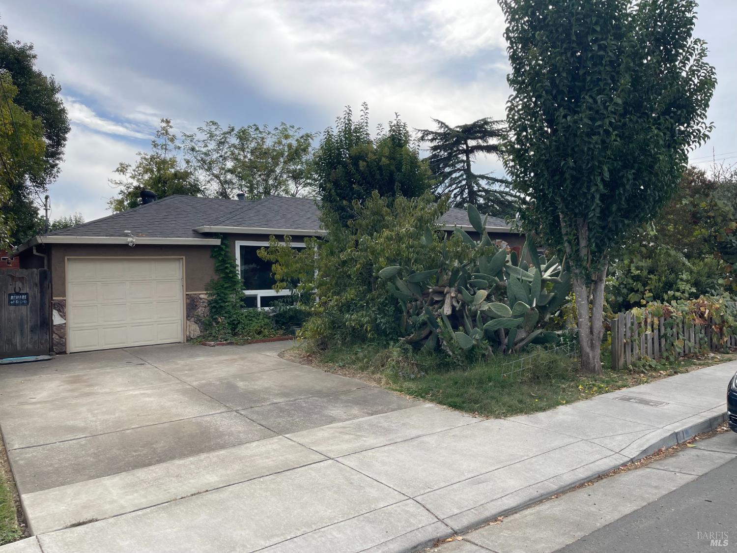 11 Bryan Avenue Napa CA 94558