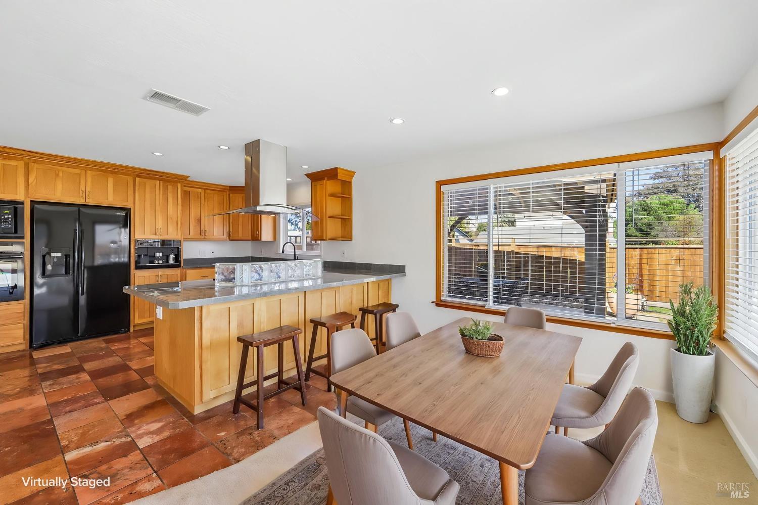 201 Radnor Court Benicia CA 94510