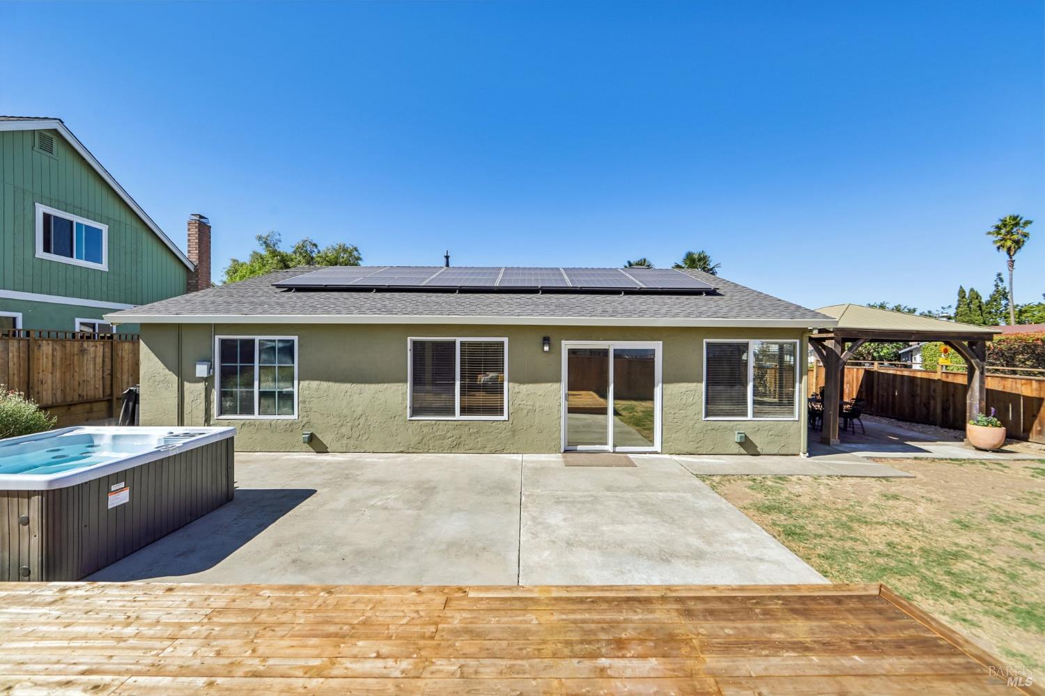 201 Radnor Court Benicia CA 94510