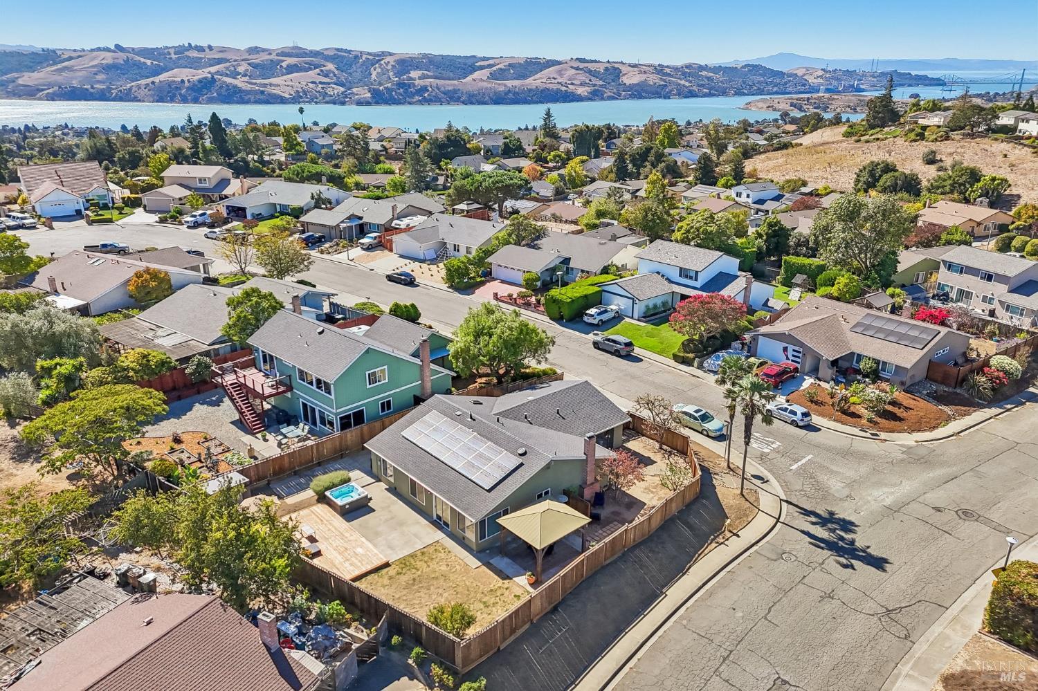201 Radnor Court Benicia CA 94510