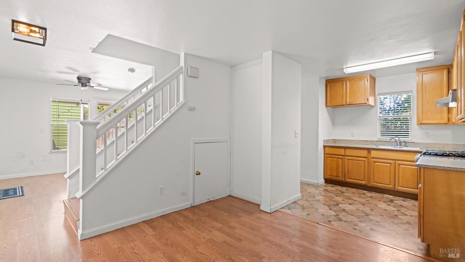 989 Kingwood Street Santa Rosa CA 95401