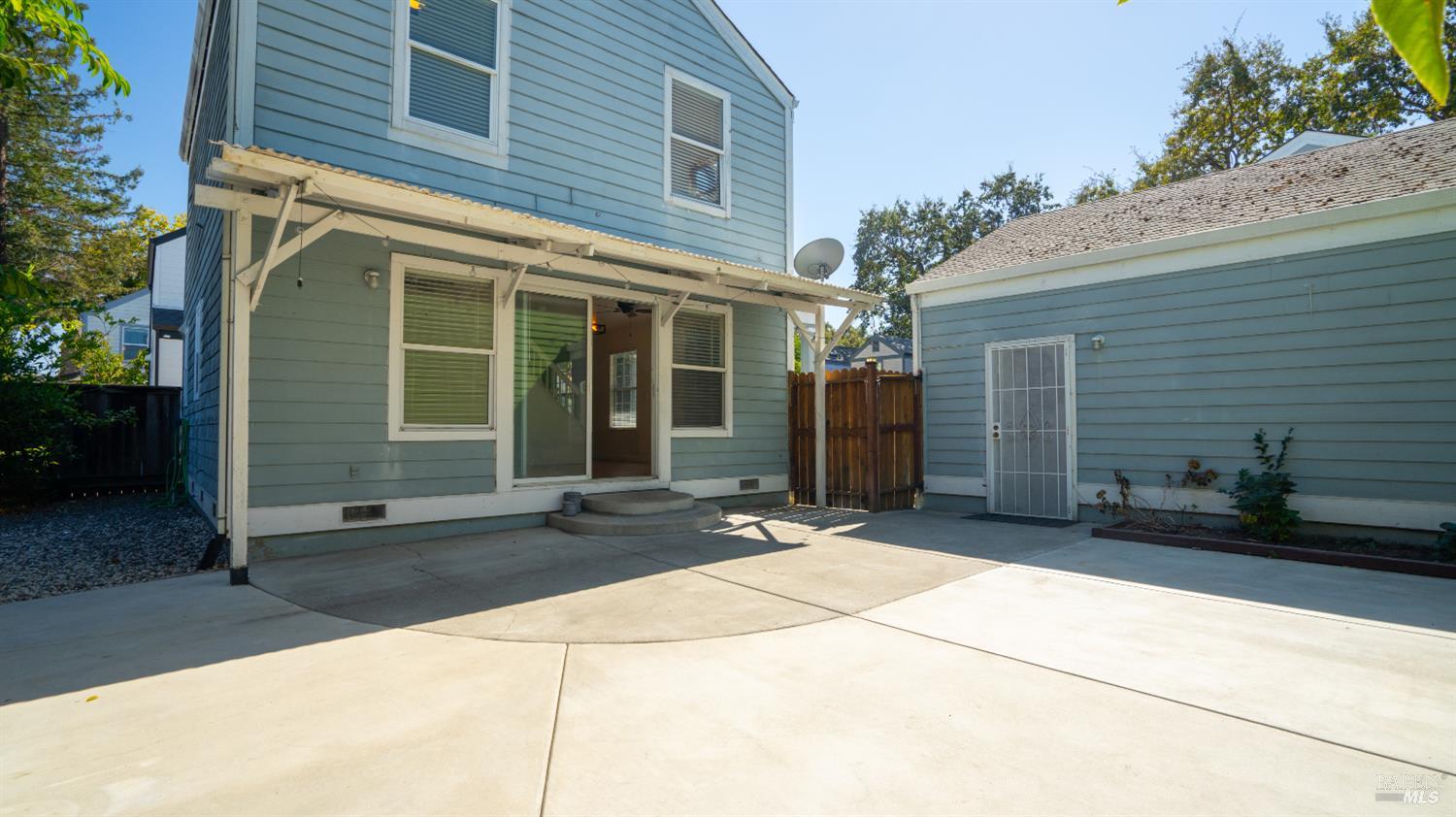 989 Kingwood Street Santa Rosa CA 95401