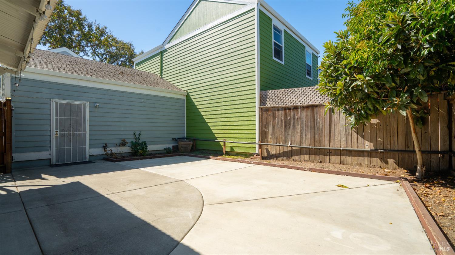 989 Kingwood Street Santa Rosa CA 95401