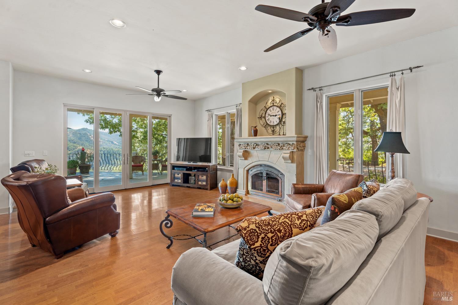 800-850 Boonville Road Ukiah CA 95482