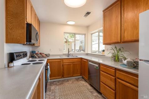 1861 Rhianna Street Santa Rosa CA 95401