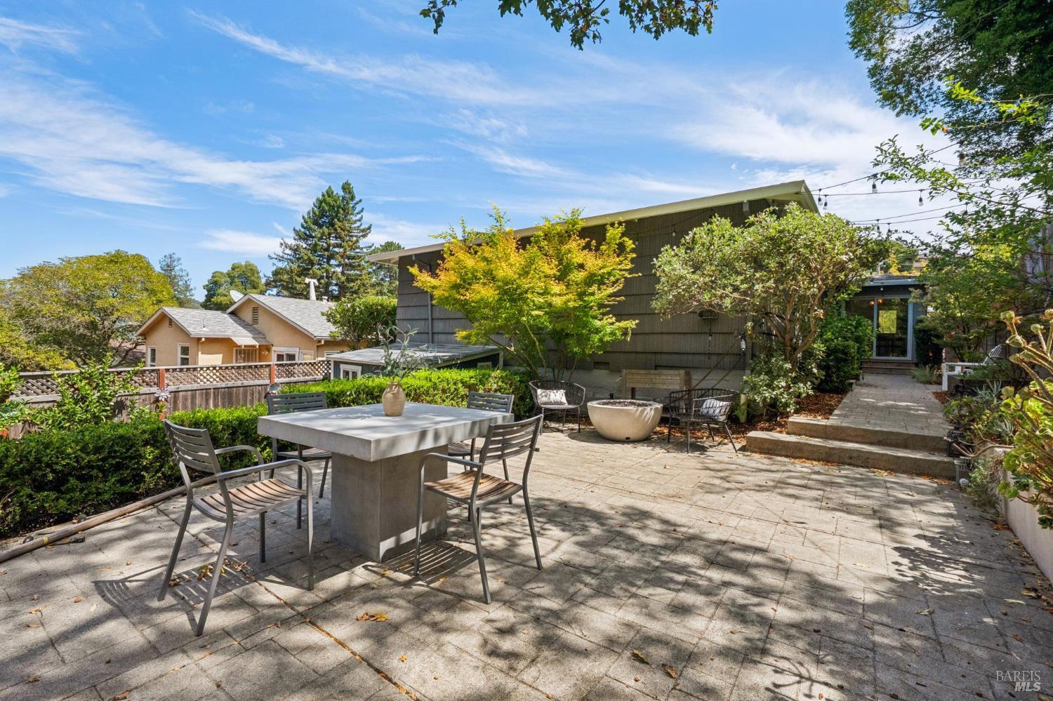 114 Bungalow Avenue San Rafael CA 94901