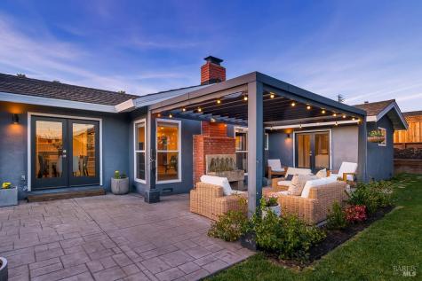 232 San Carlos Way Novato CA 94945