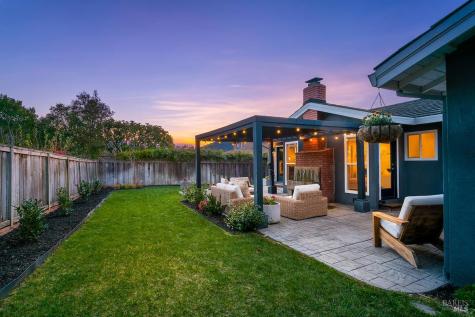 232 San Carlos Way Novato CA 94945