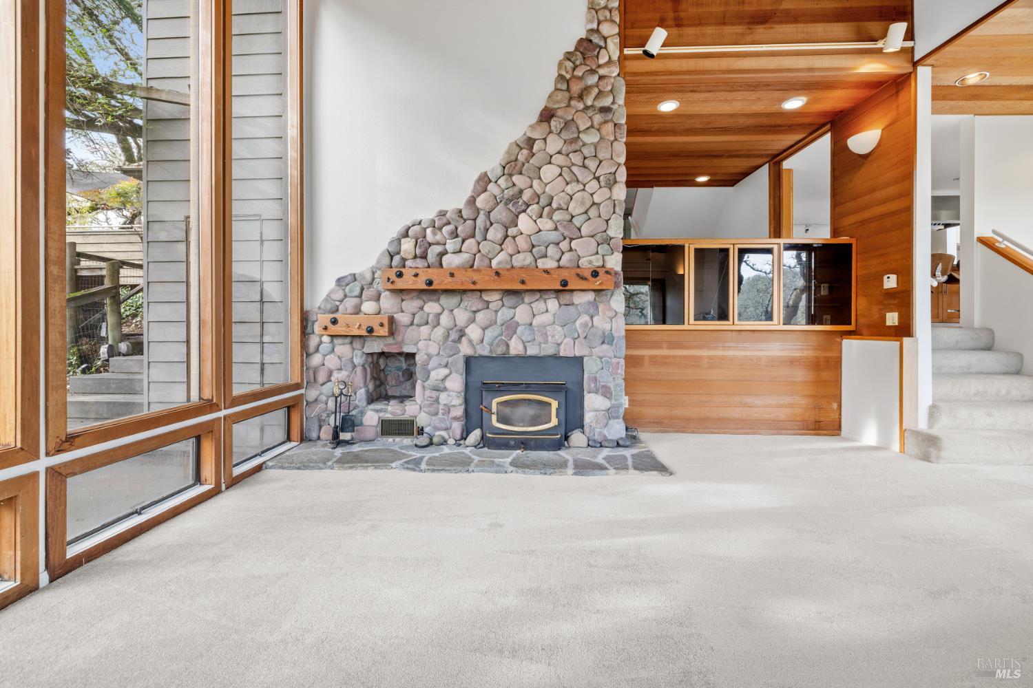 9105 Loch Haven Drive Santa Rosa CA 95404