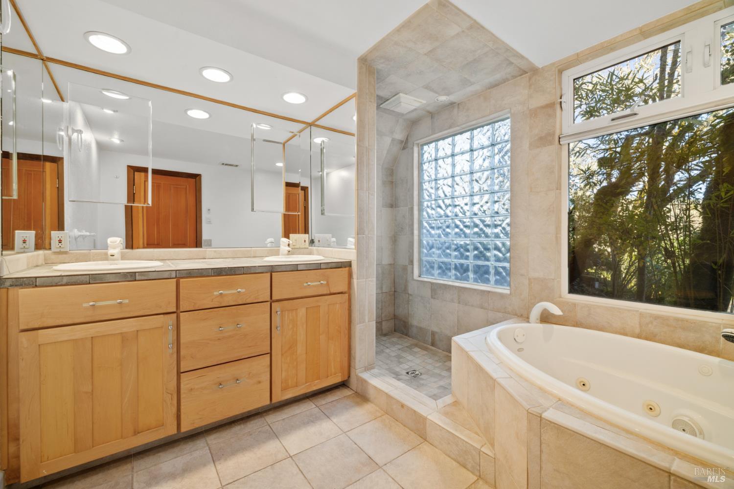 9105 Loch Haven Drive Santa Rosa CA 95404