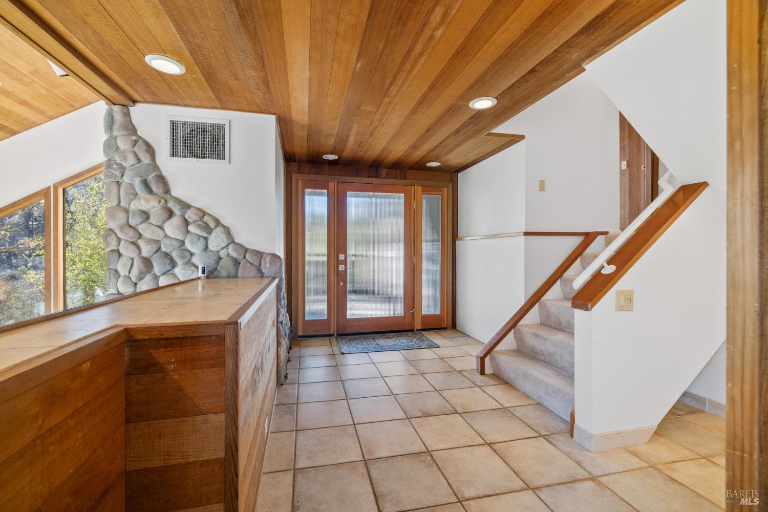 9105 Loch Haven Drive Santa Rosa CA 95404