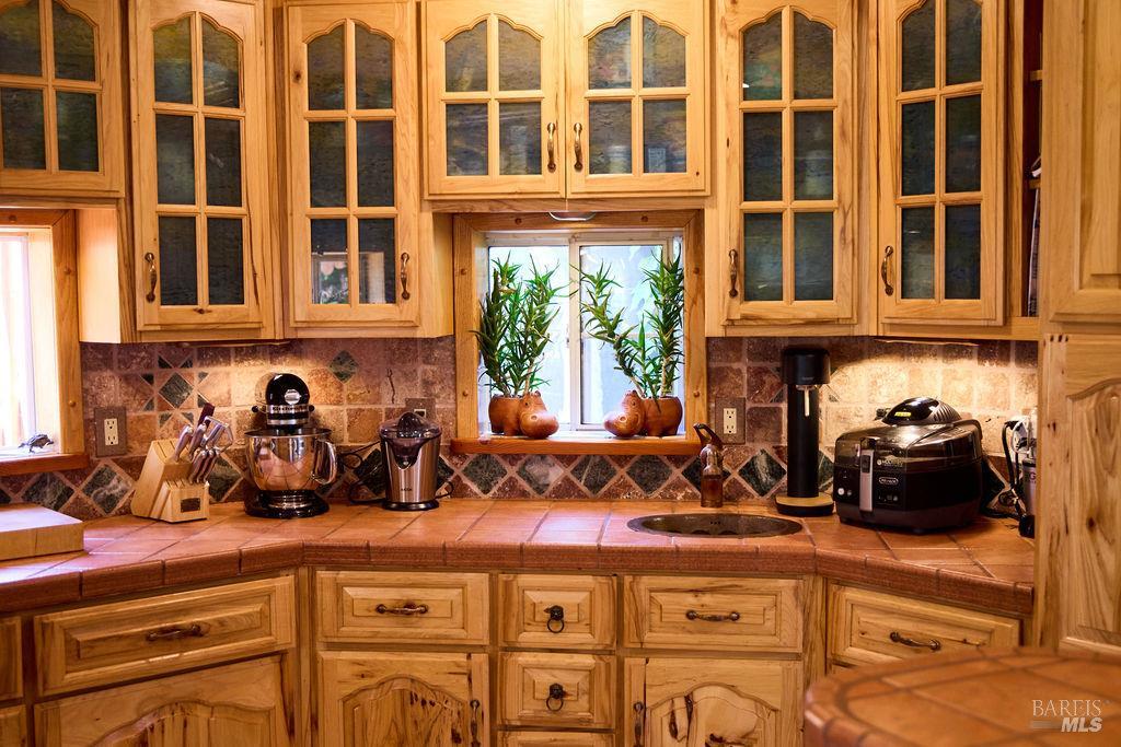 19400 Scenic Drive Redwood Valley CA 95470