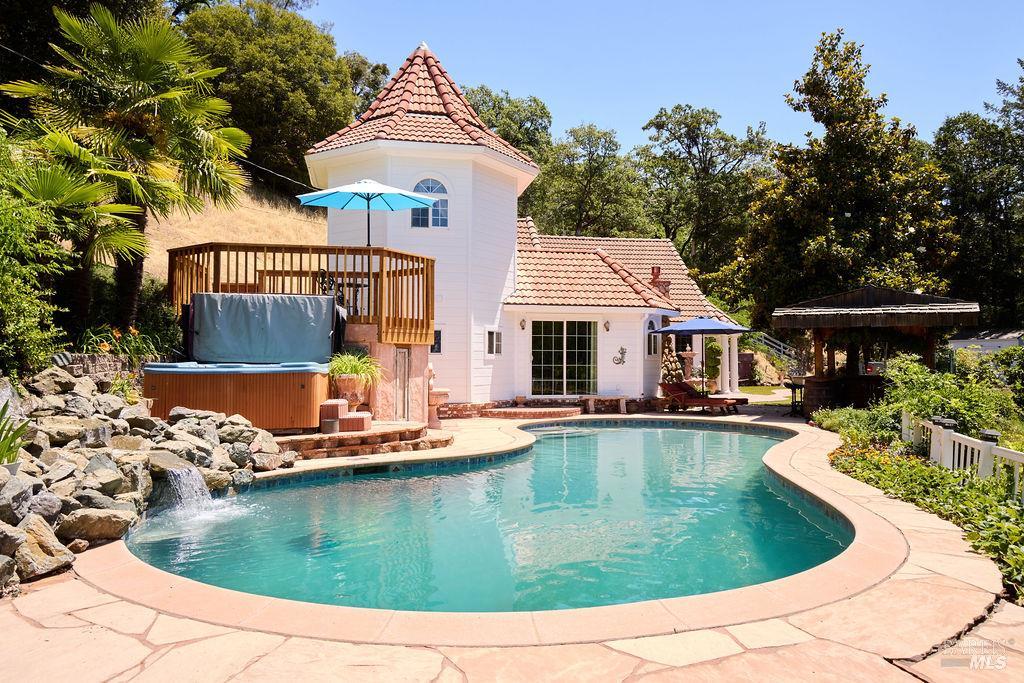 19400 Scenic Drive Redwood Valley CA 95470