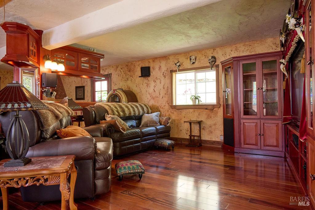 19400 Scenic Drive Redwood Valley CA 95470