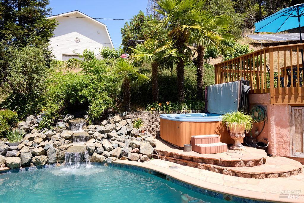 19400 Scenic Drive Redwood Valley CA 95470