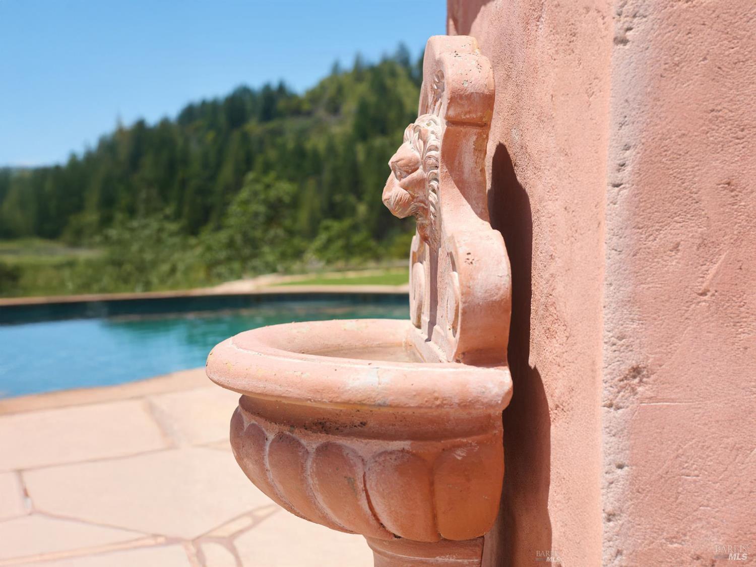 19400 Scenic Drive Redwood Valley CA 95470
