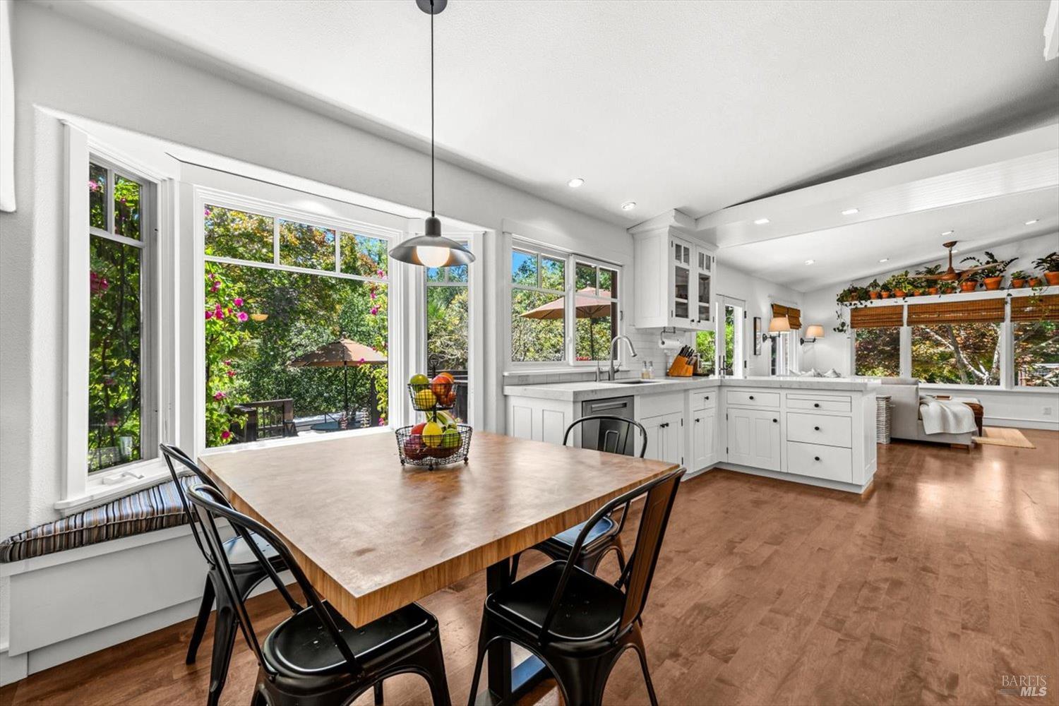 1163 Morningside Drive Napa CA 94558