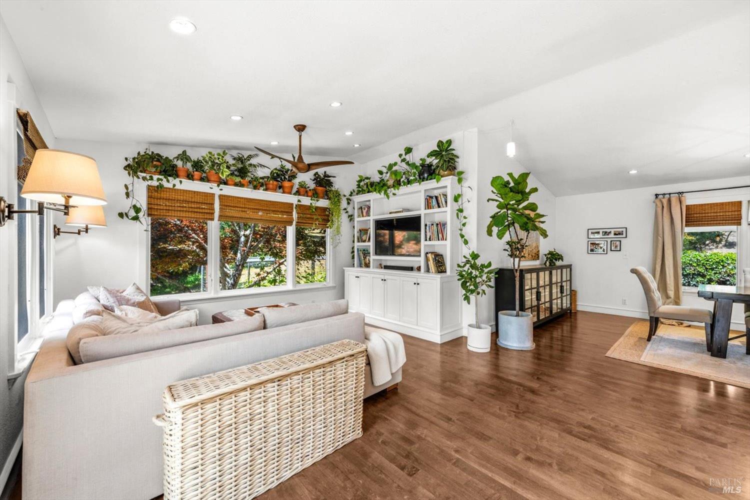 1163 Morningside Drive Napa CA 94558