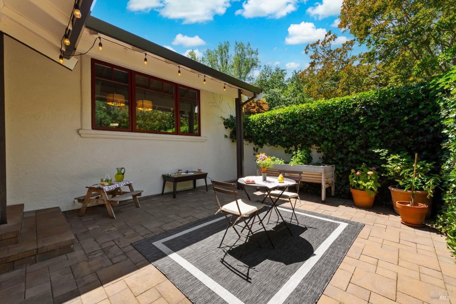 1163 Morningside Drive Napa CA 94558