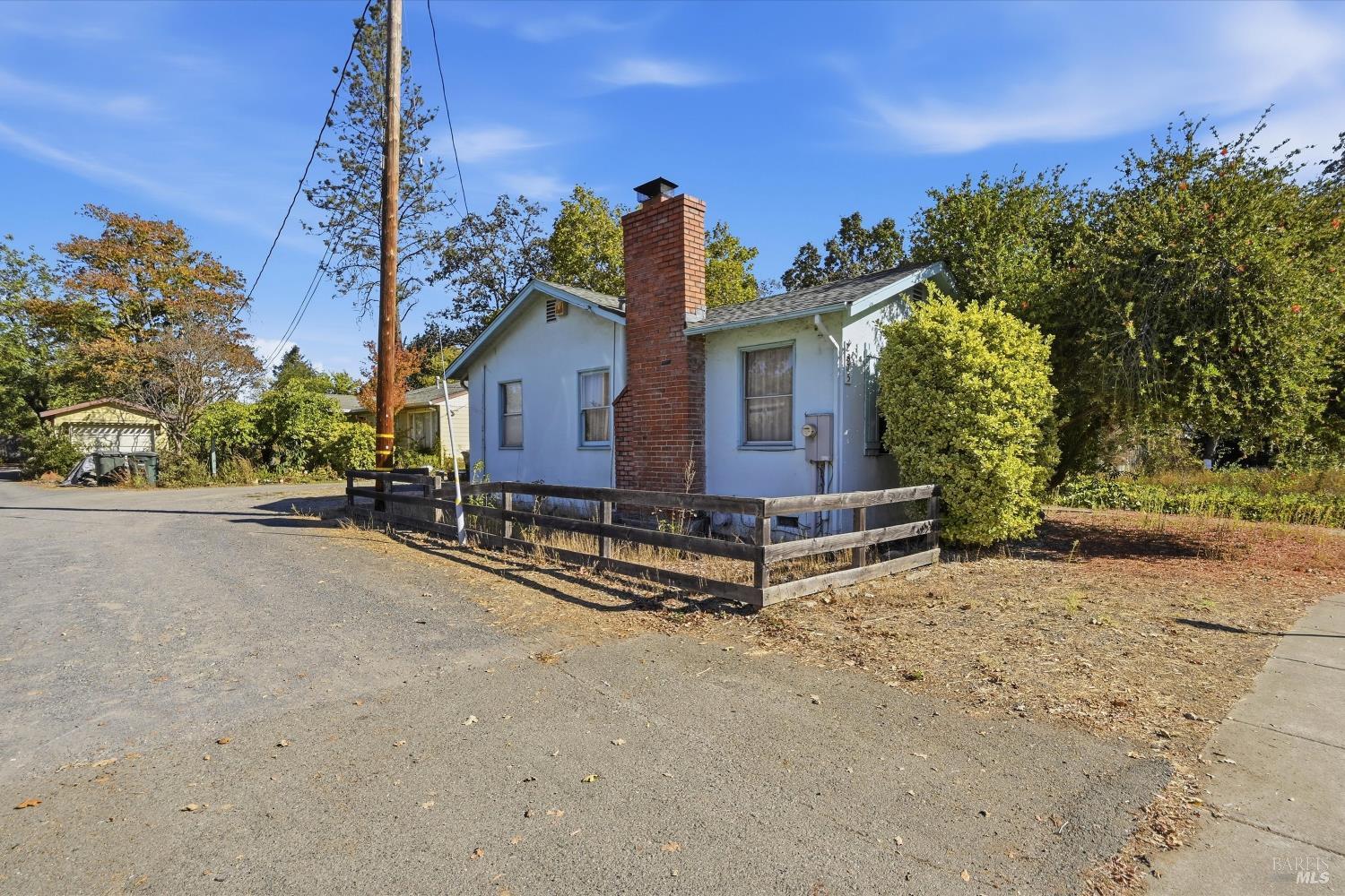 2875 W Steele Lane Santa Rosa CA 95403