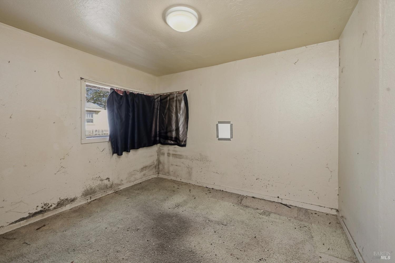 2875 W Steele Lane Santa Rosa CA 95403