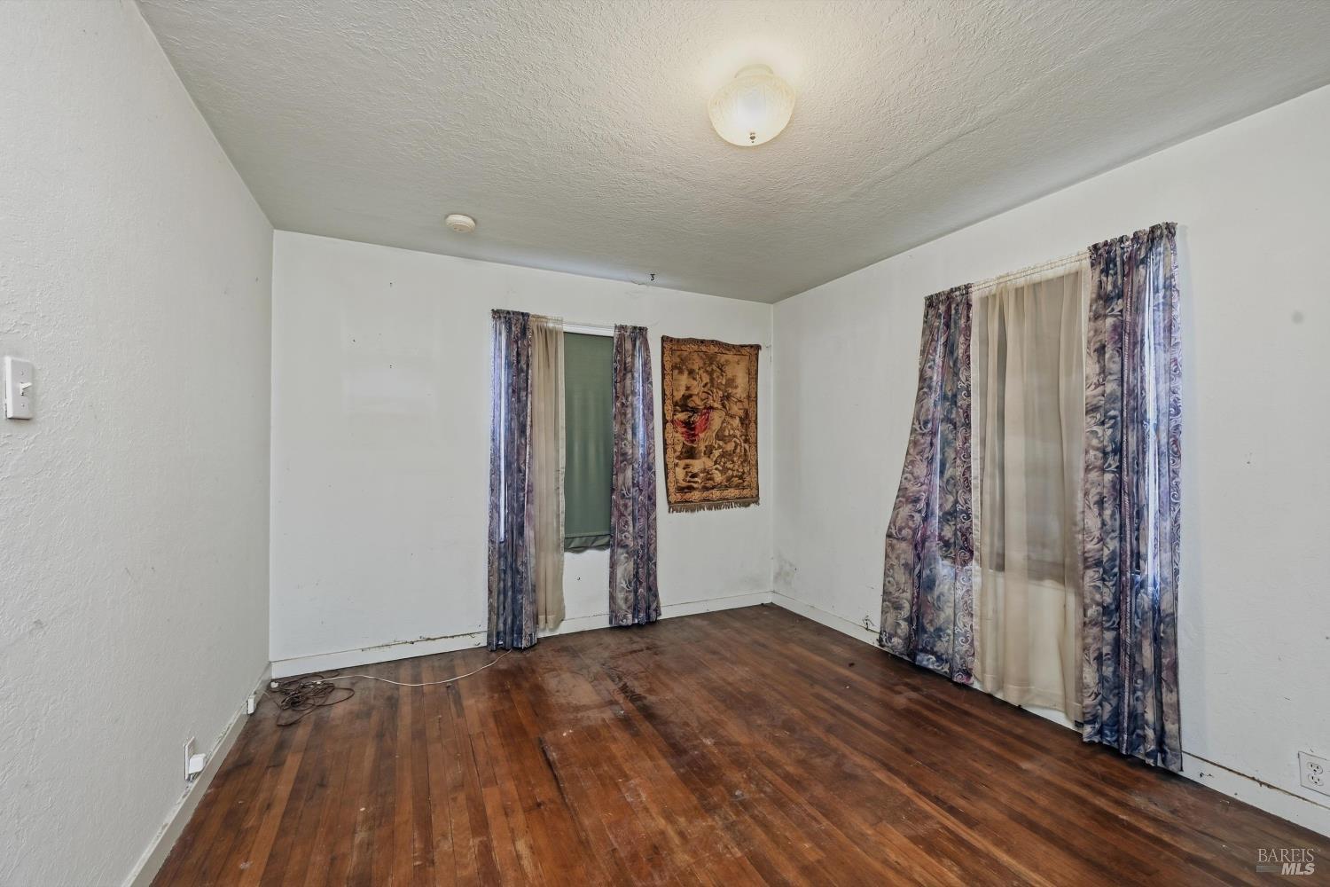 2875 W Steele Lane Santa Rosa CA 95403