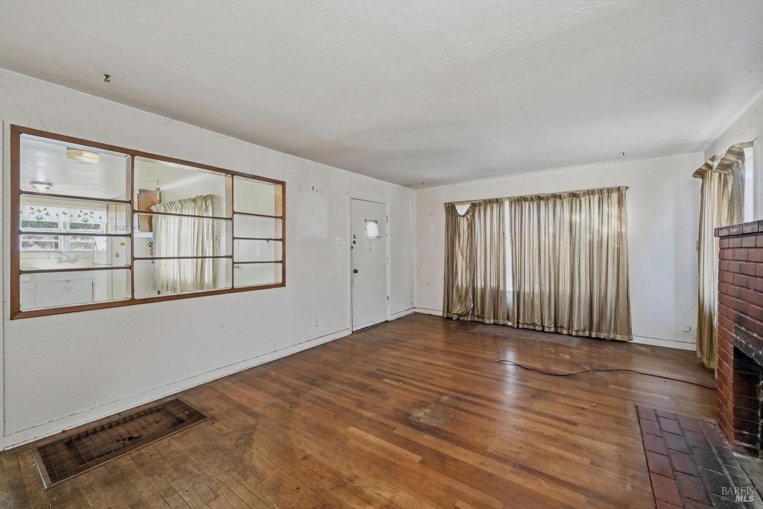2875 W Steele Lane Santa Rosa CA 95403