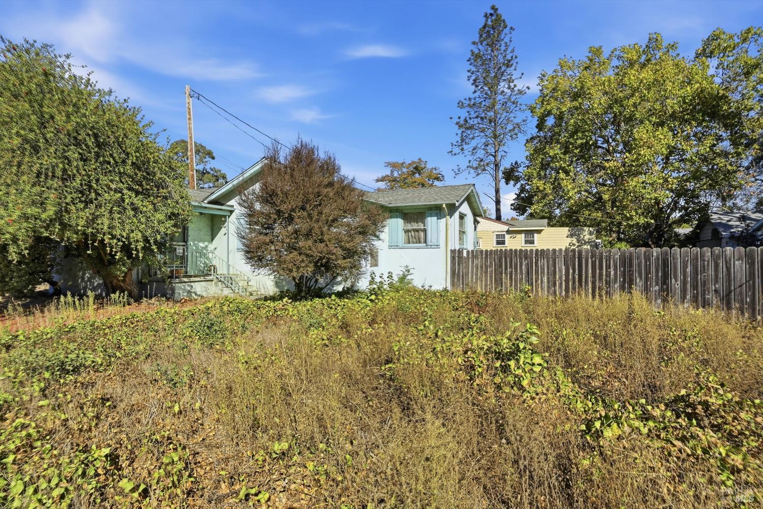 2875 W Steele Lane Santa Rosa CA 95403