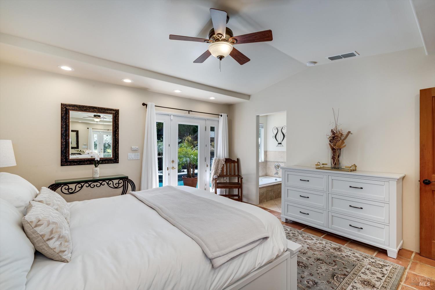 3200 Twin Oaks Drive Napa CA 94558