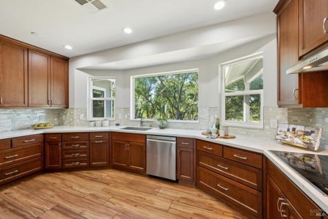 4665 Upper Ridge Road Santa Rosa CA 95404