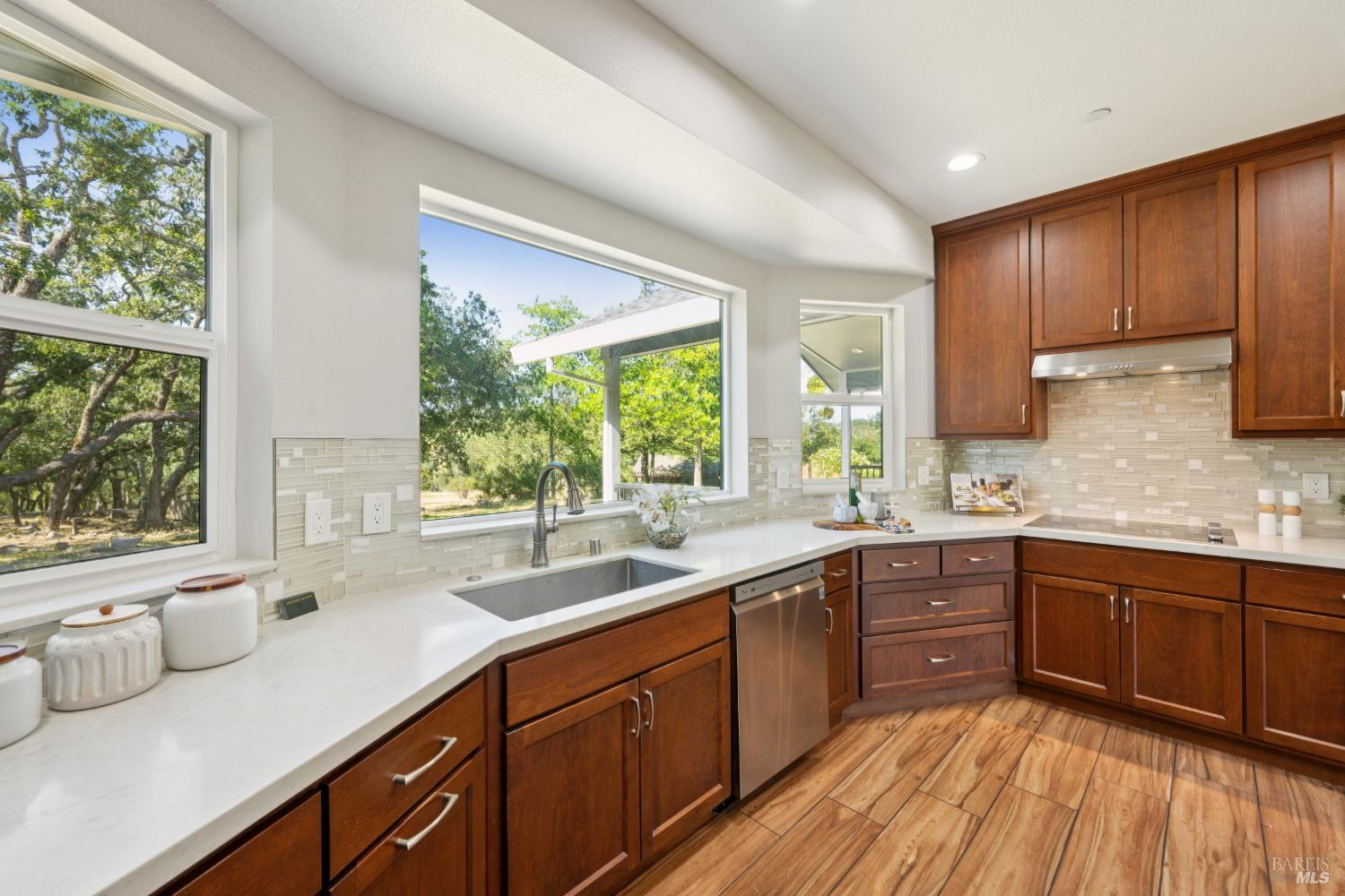 4665 Upper Ridge Road Santa Rosa CA 95404