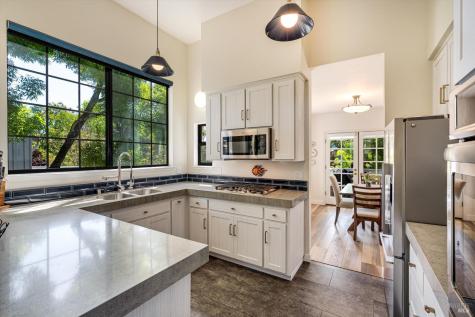 18120 Vassar Court Sonoma CA 95476