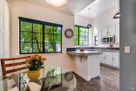 18120 Vassar Court Sonoma CA 95476