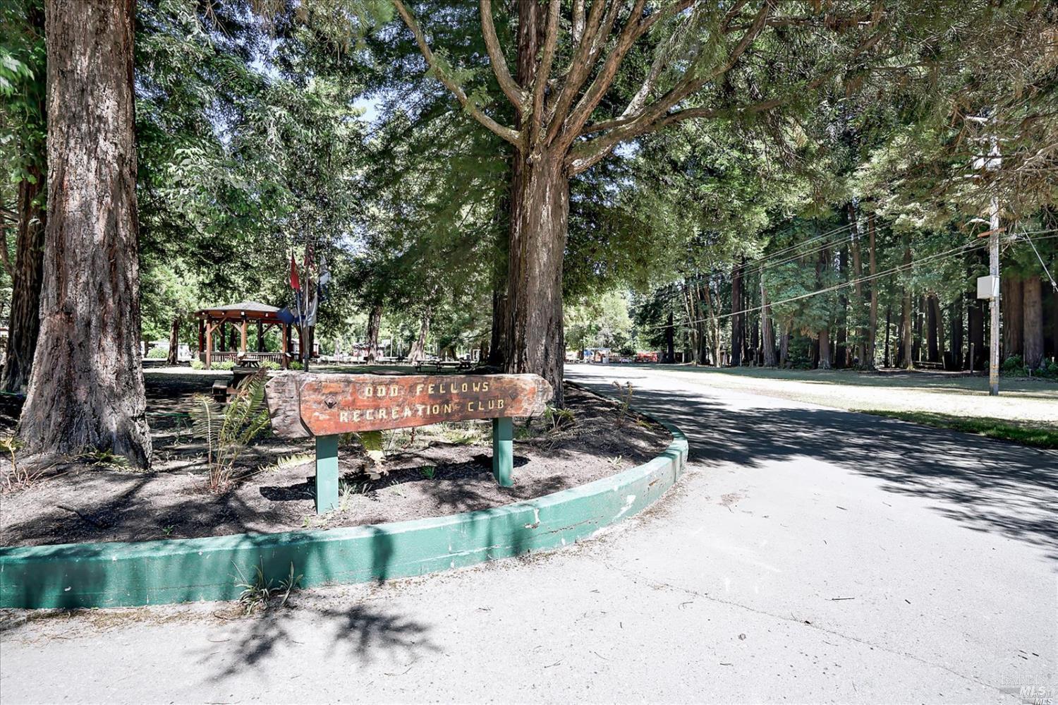 7233 Harmon Avenue Guerneville CA 95446