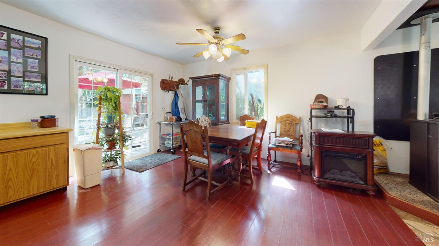 801 Bauer Road Laytonville CA 95454