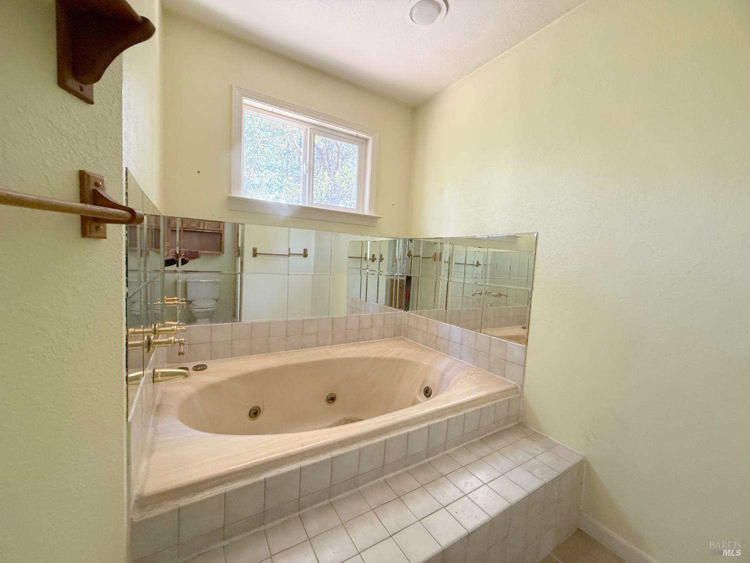 27009 Hawk Court Willits CA 95490
