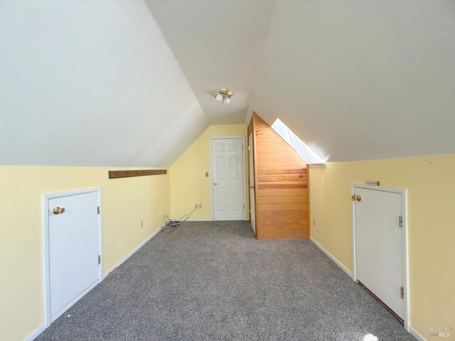 27009 Hawk Court Willits CA 95490