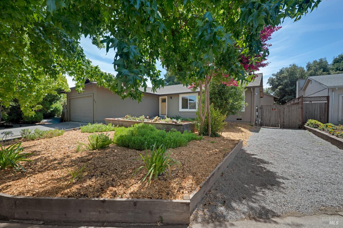 1824 Fenwick Place Santa Rosa CA 95401