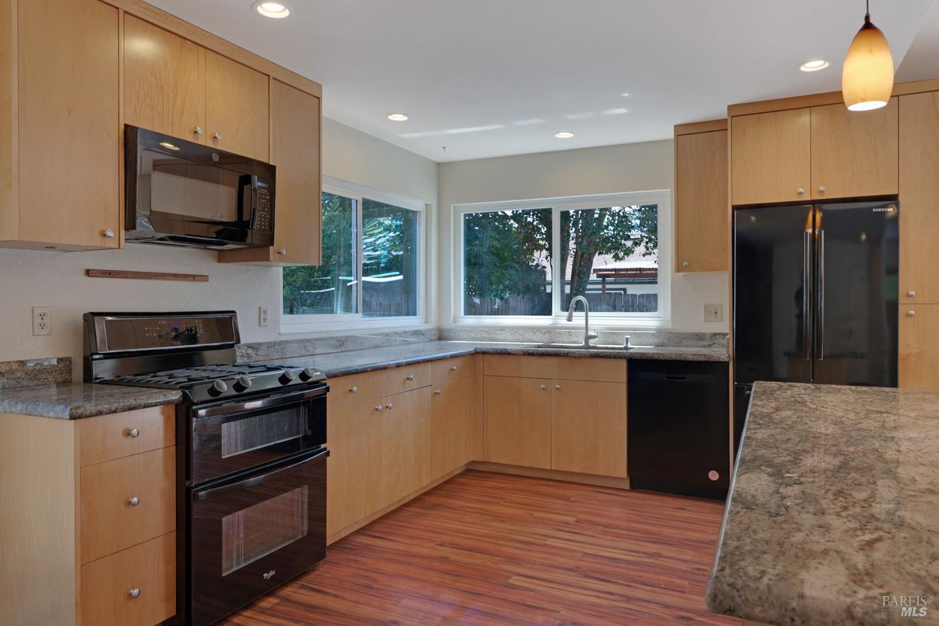 1824 Fenwick Place Santa Rosa CA 95401