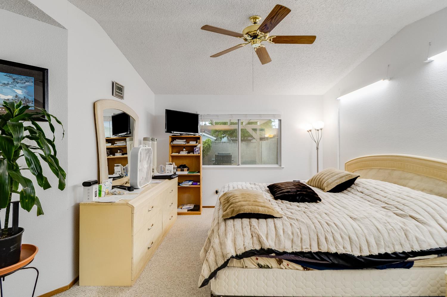 7301 Sunsweet Lane Sacramento CA 95828