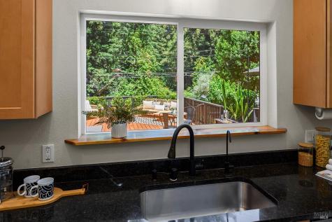 14664 Rio Nido Road Guerneville CA 95446
