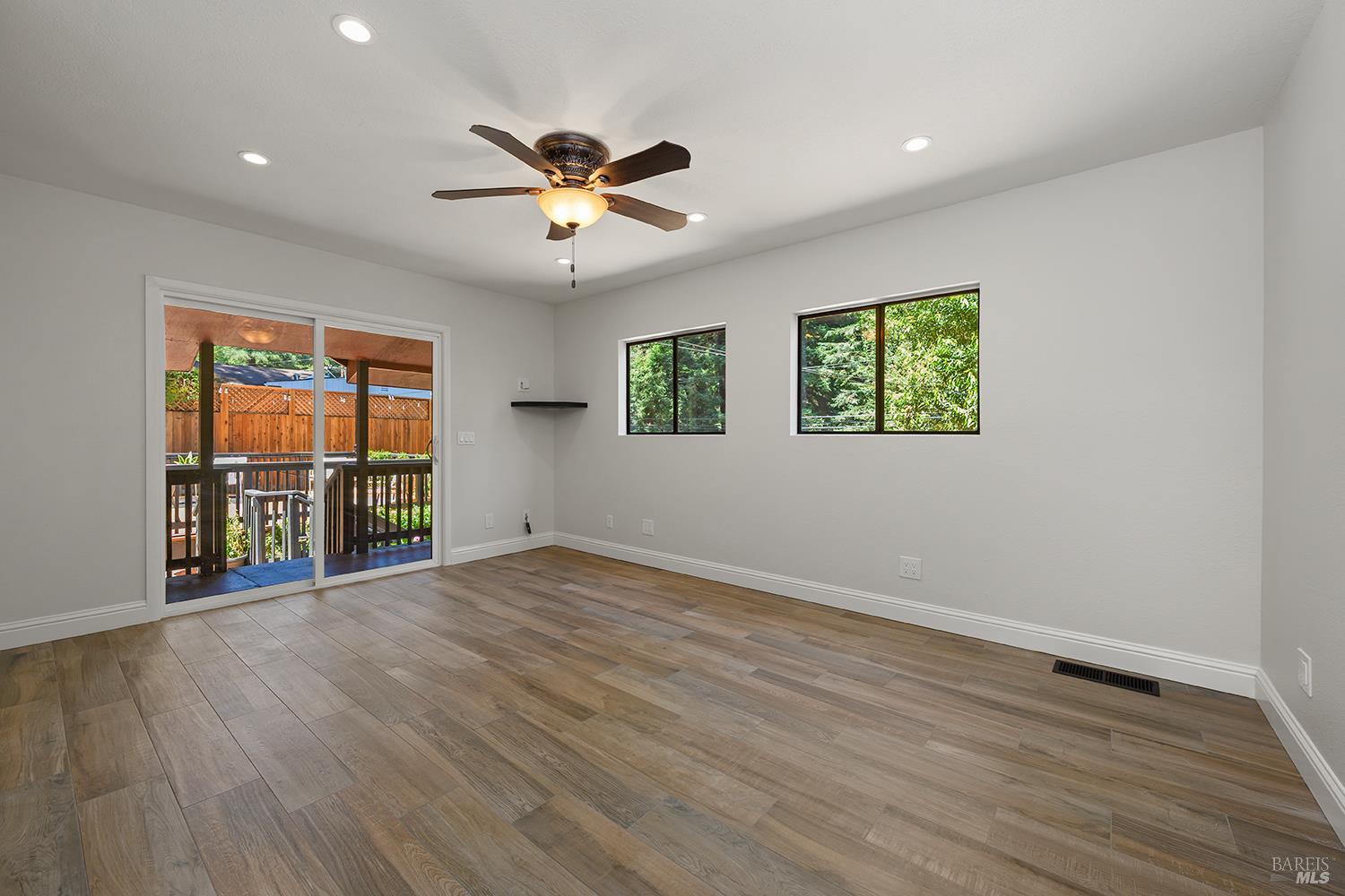 14664 Rio Nido Road Guerneville CA 95446