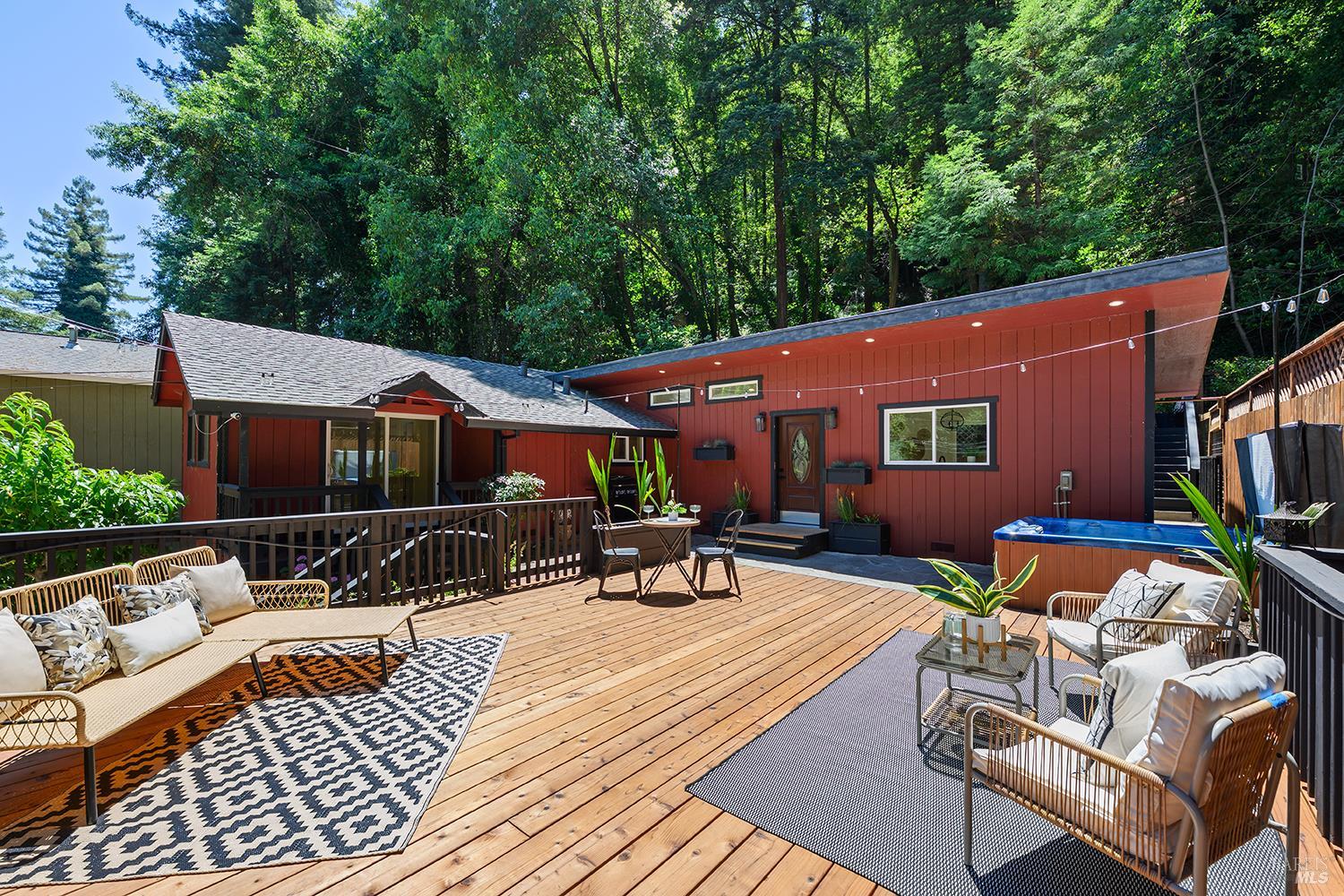 14664 Rio Nido Road Guerneville CA 95446