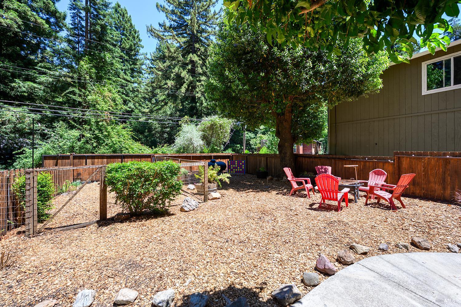 14664 Rio Nido Road Guerneville CA 95446